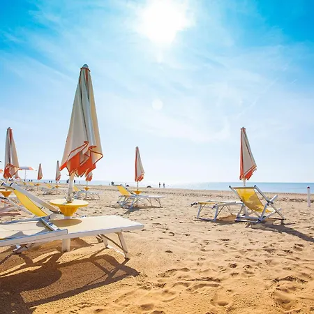 Stylish Flat With Rooftop Pool * Bibione